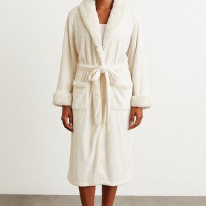 Pottery Barn White Plush Shawl Collar Robe with Faux Fur Trim Size Medium